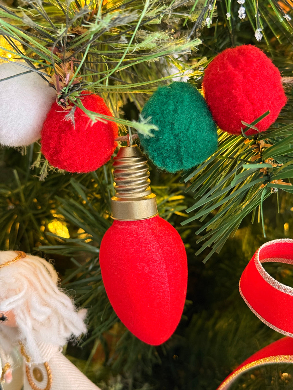 Tell Me a Christmas Story Holiday Tree Decorating Kit
